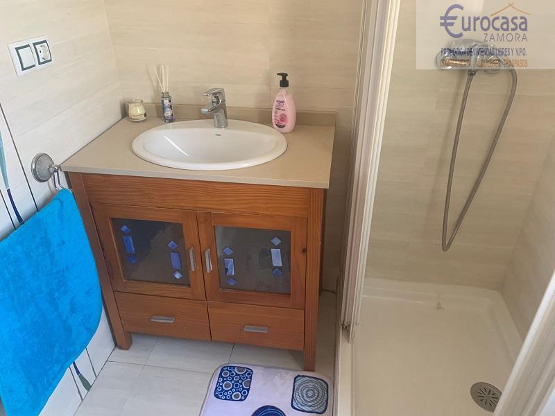 For sale of flat in Zamora