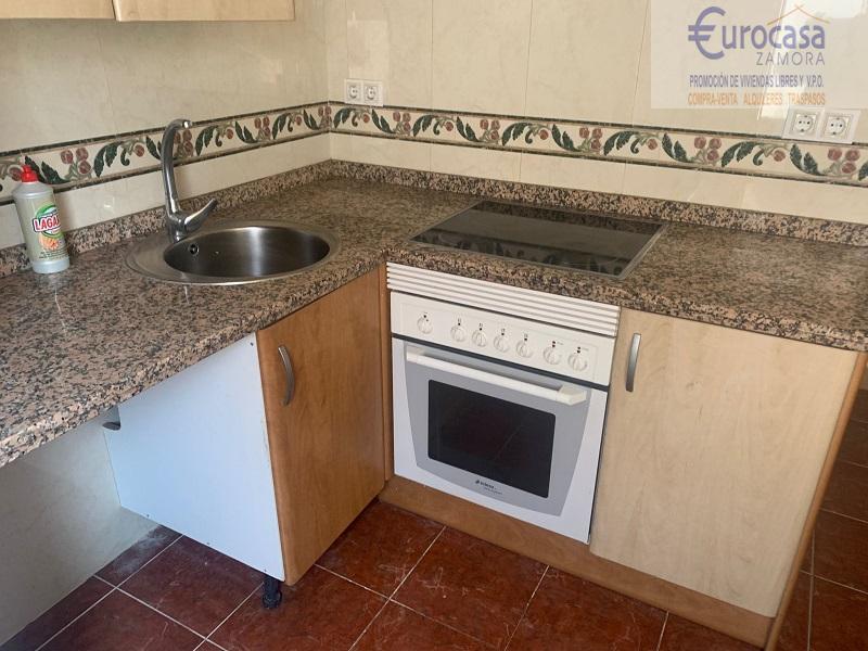 For sale of flat in Zamora
