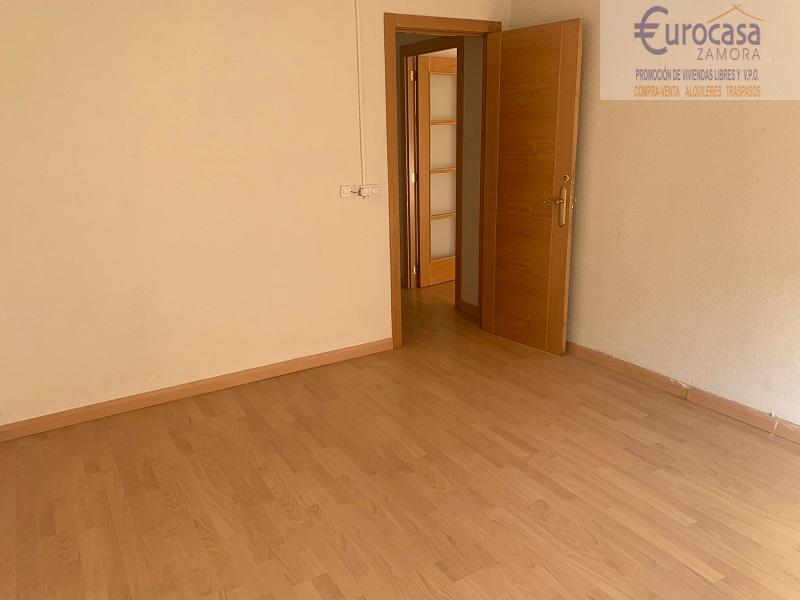 For sale of flat in Zamora