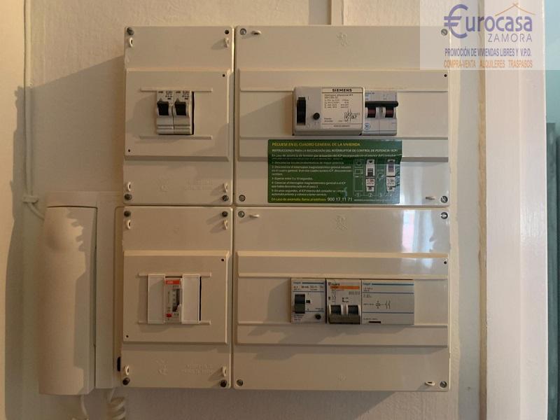 For sale of flat in Zamora