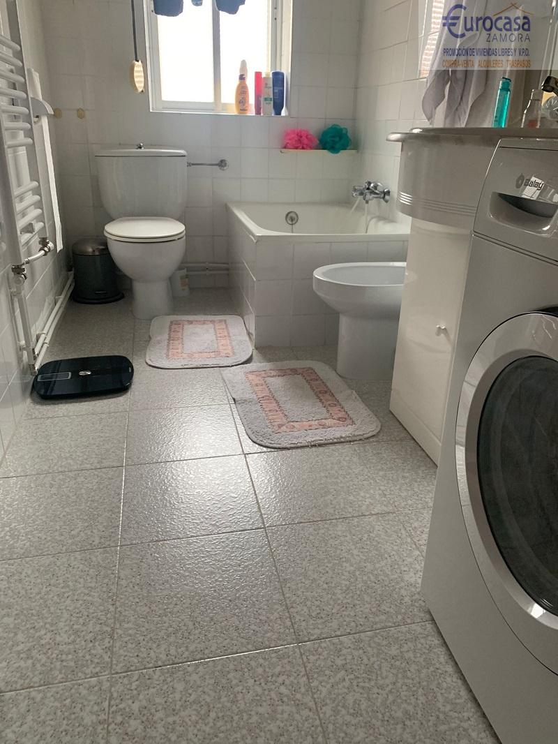 For sale of flat in Zamora