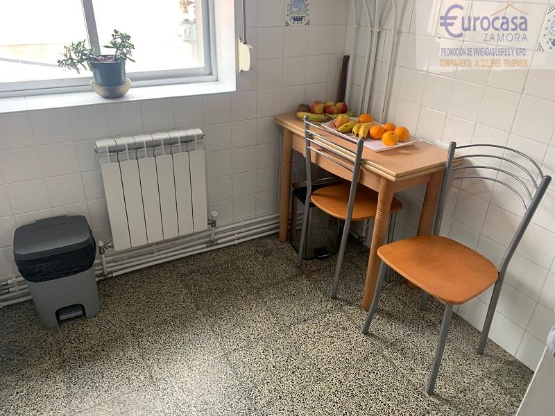 For sale of flat in Zamora