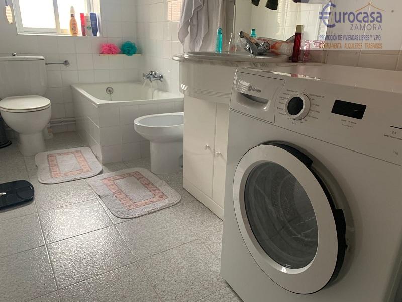 For sale of flat in Zamora