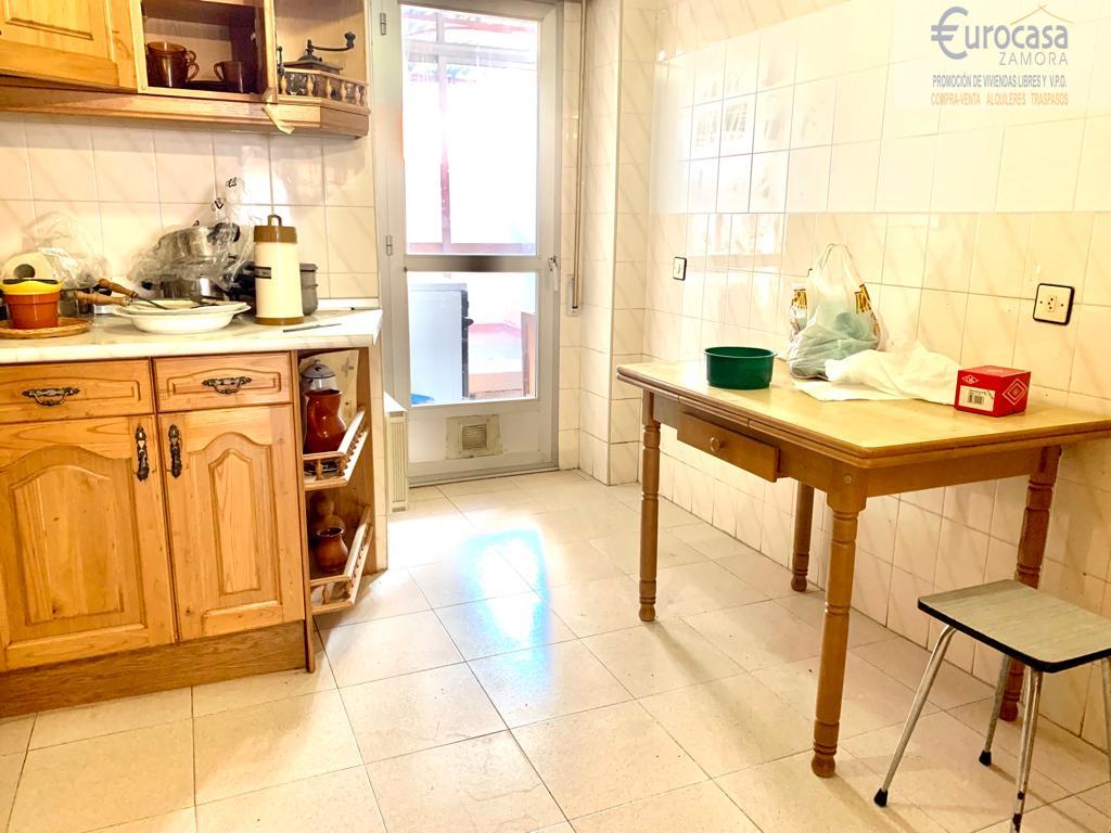 For sale of flat in Zamora