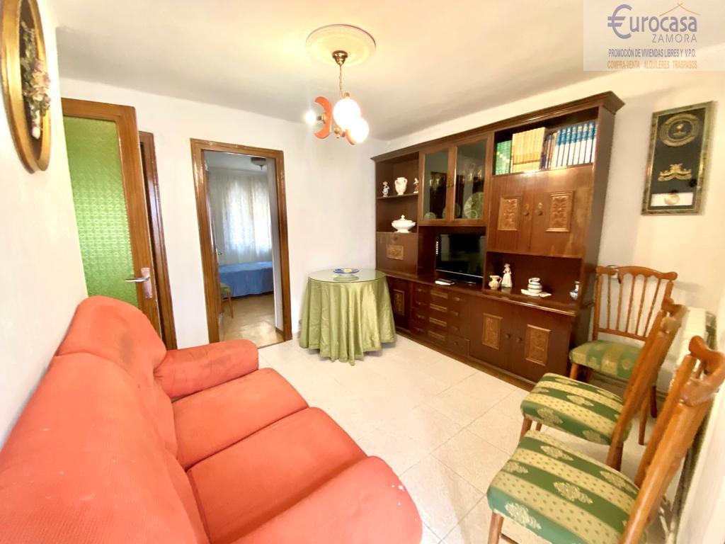 For sale of flat in Zamora