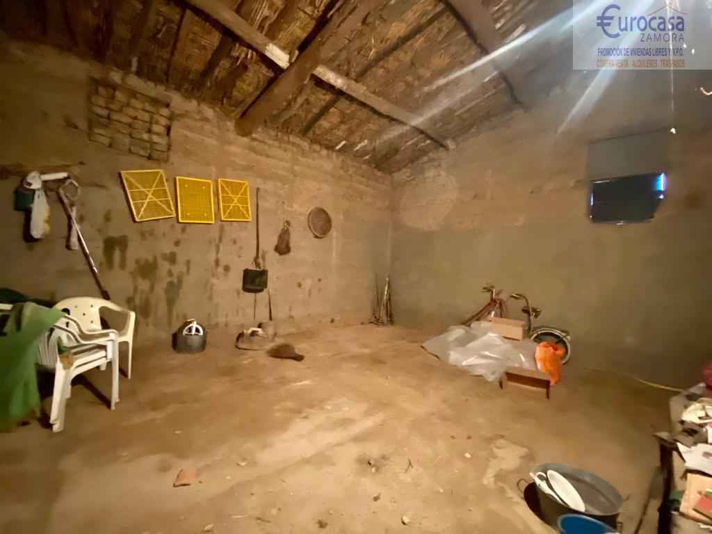 For sale of house in Zamora