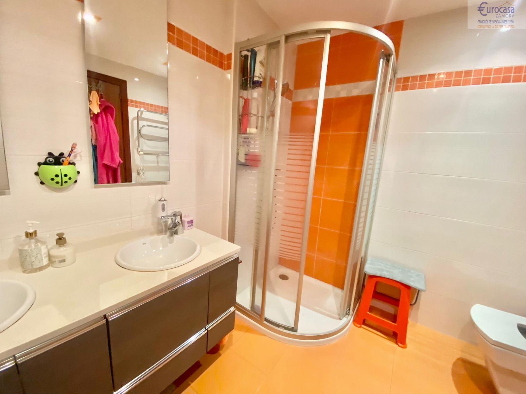 For sale of flat in Zamora