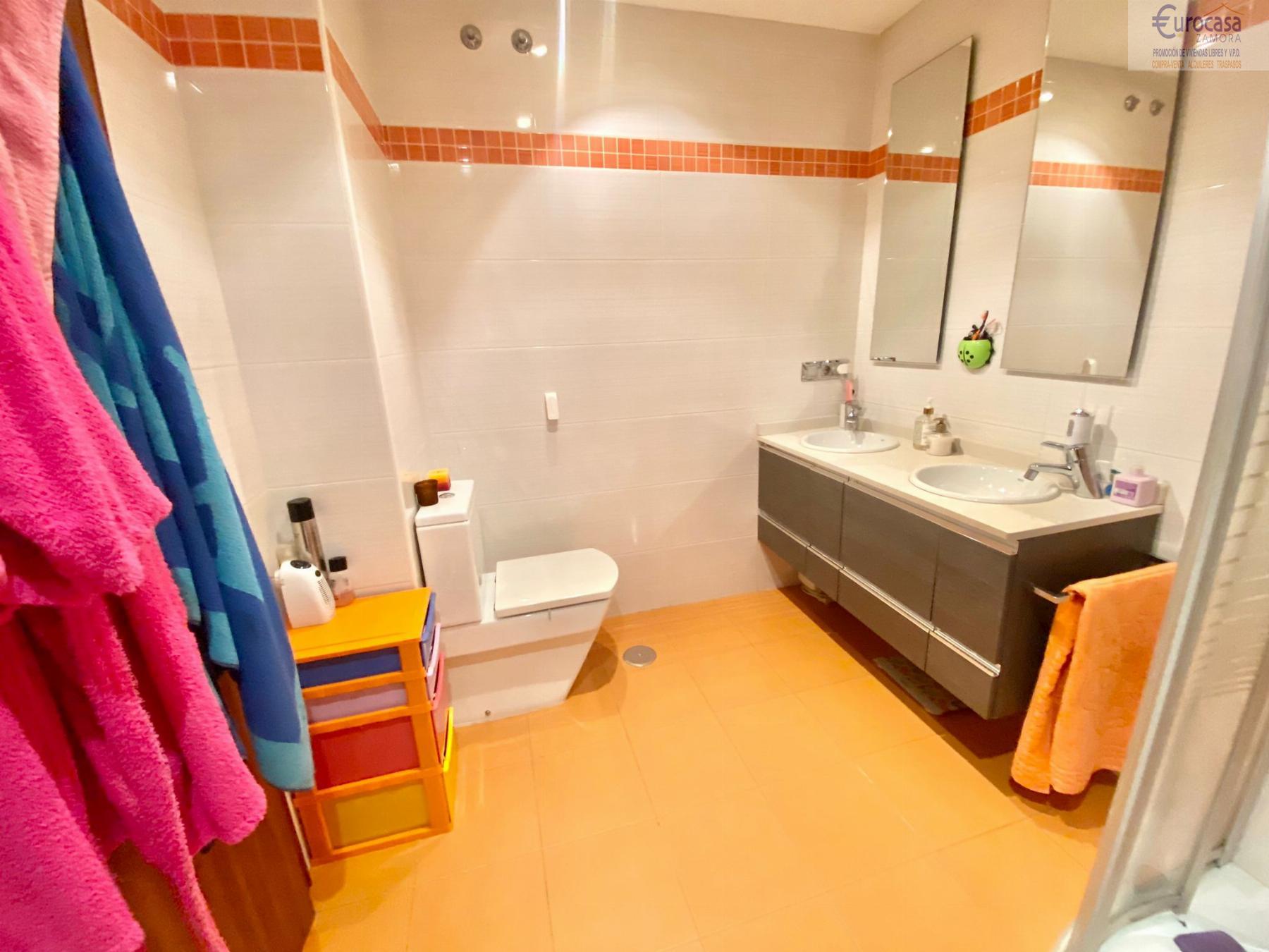 For sale of flat in Zamora