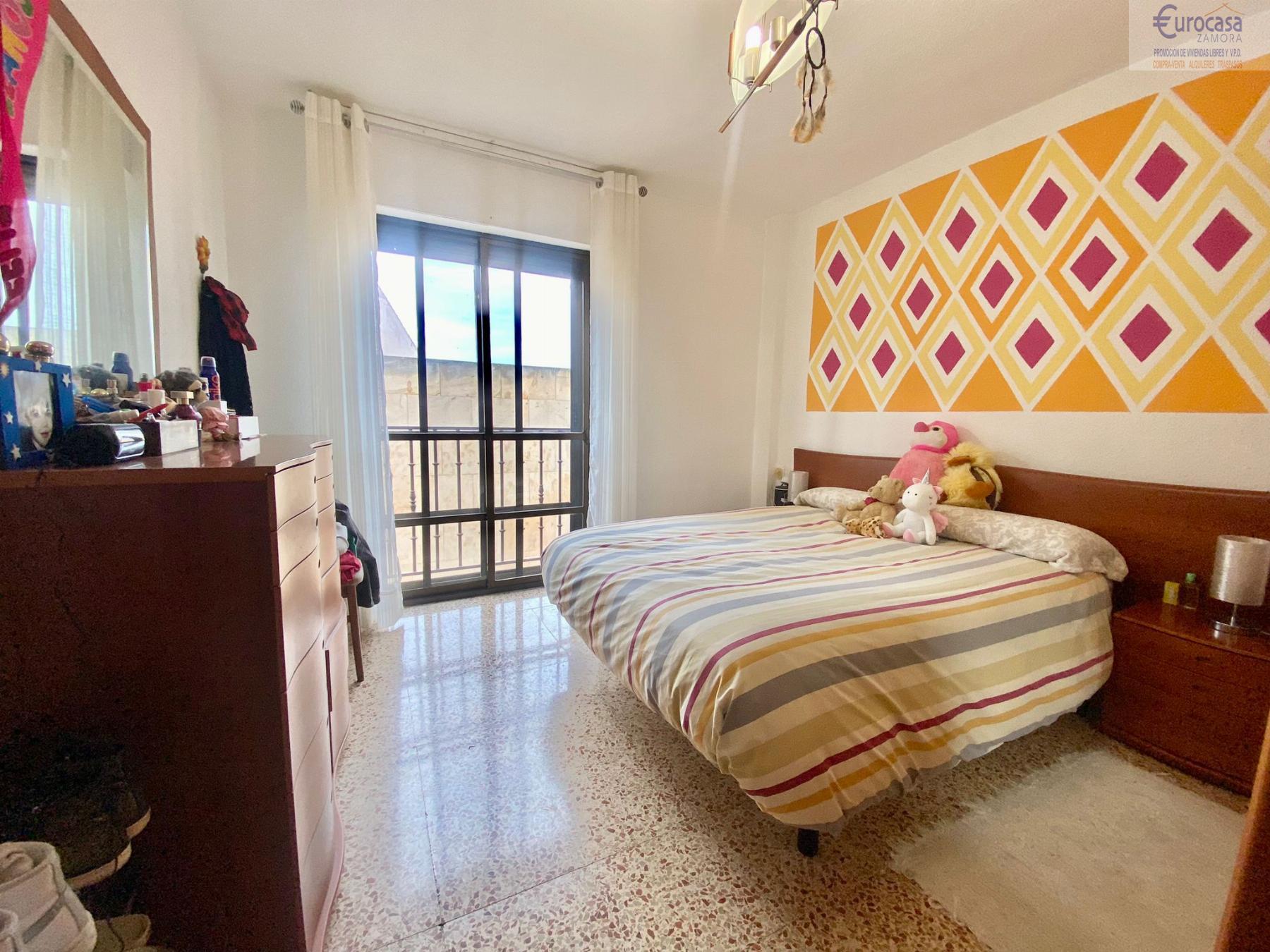 For sale of flat in Zamora