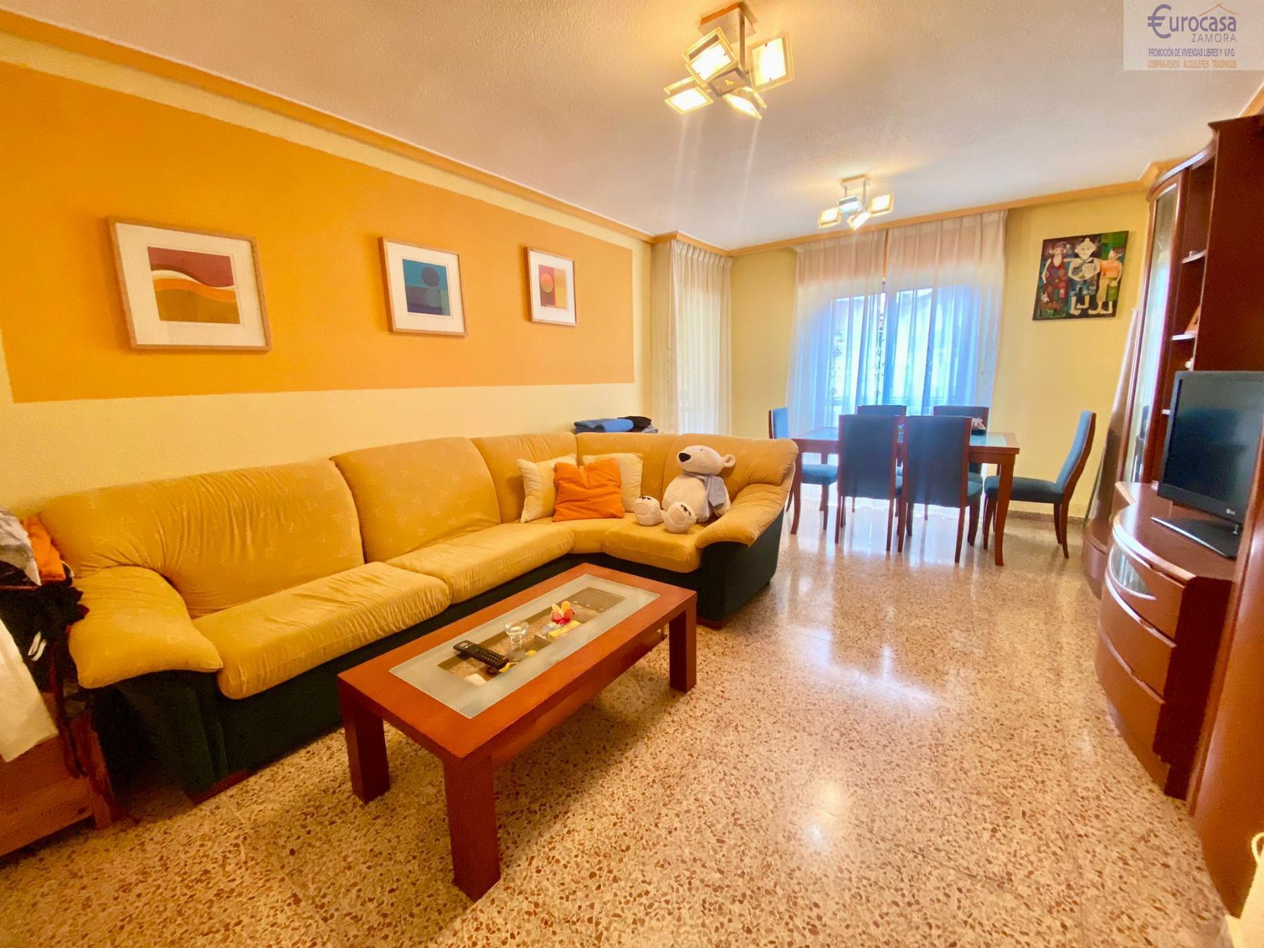 For sale of flat in Zamora