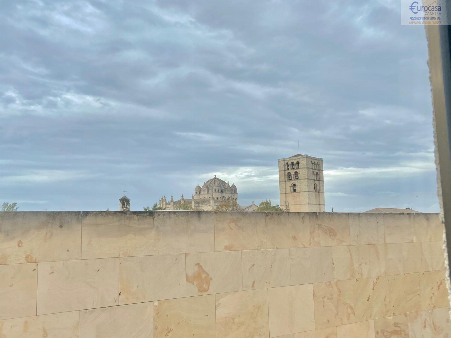 For sale of flat in Zamora