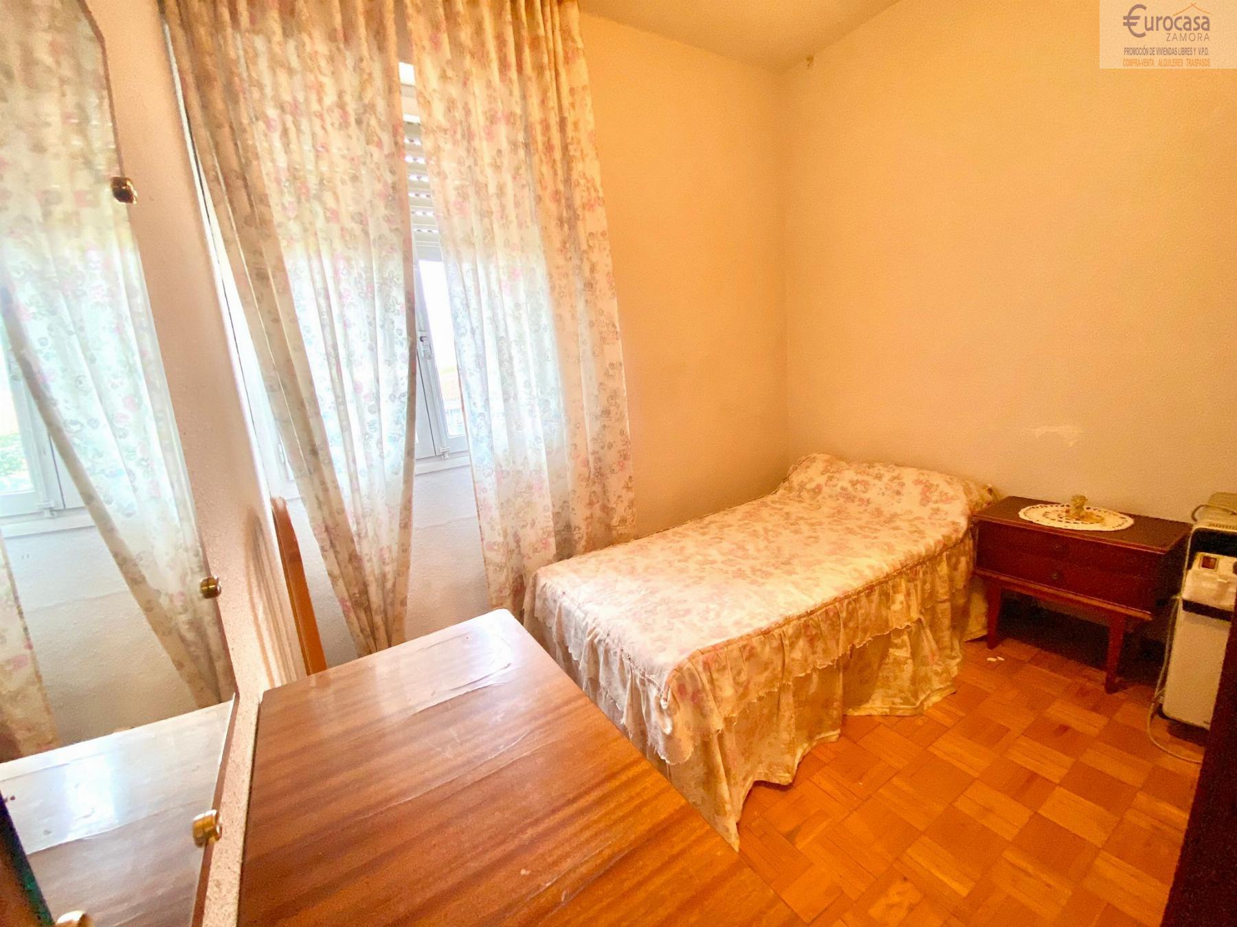 For sale of flat in Zamora