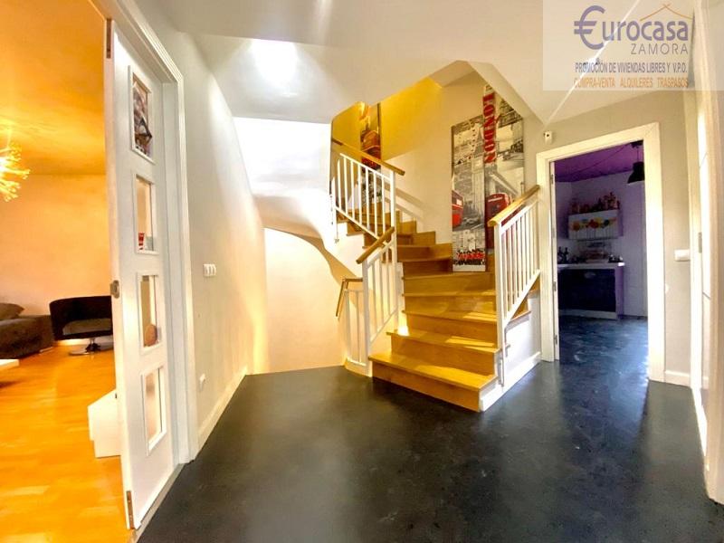 For sale of chalet in Zamora