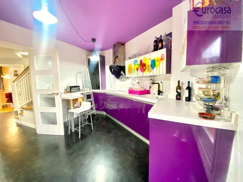 For sale of chalet in Zamora