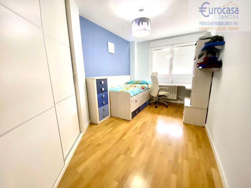For sale of chalet in Zamora