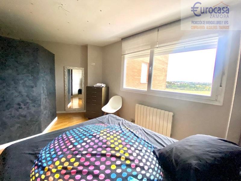 For sale of chalet in Zamora