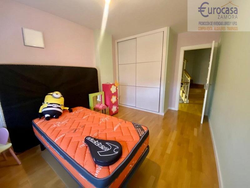 Venta de chalet en Zamora