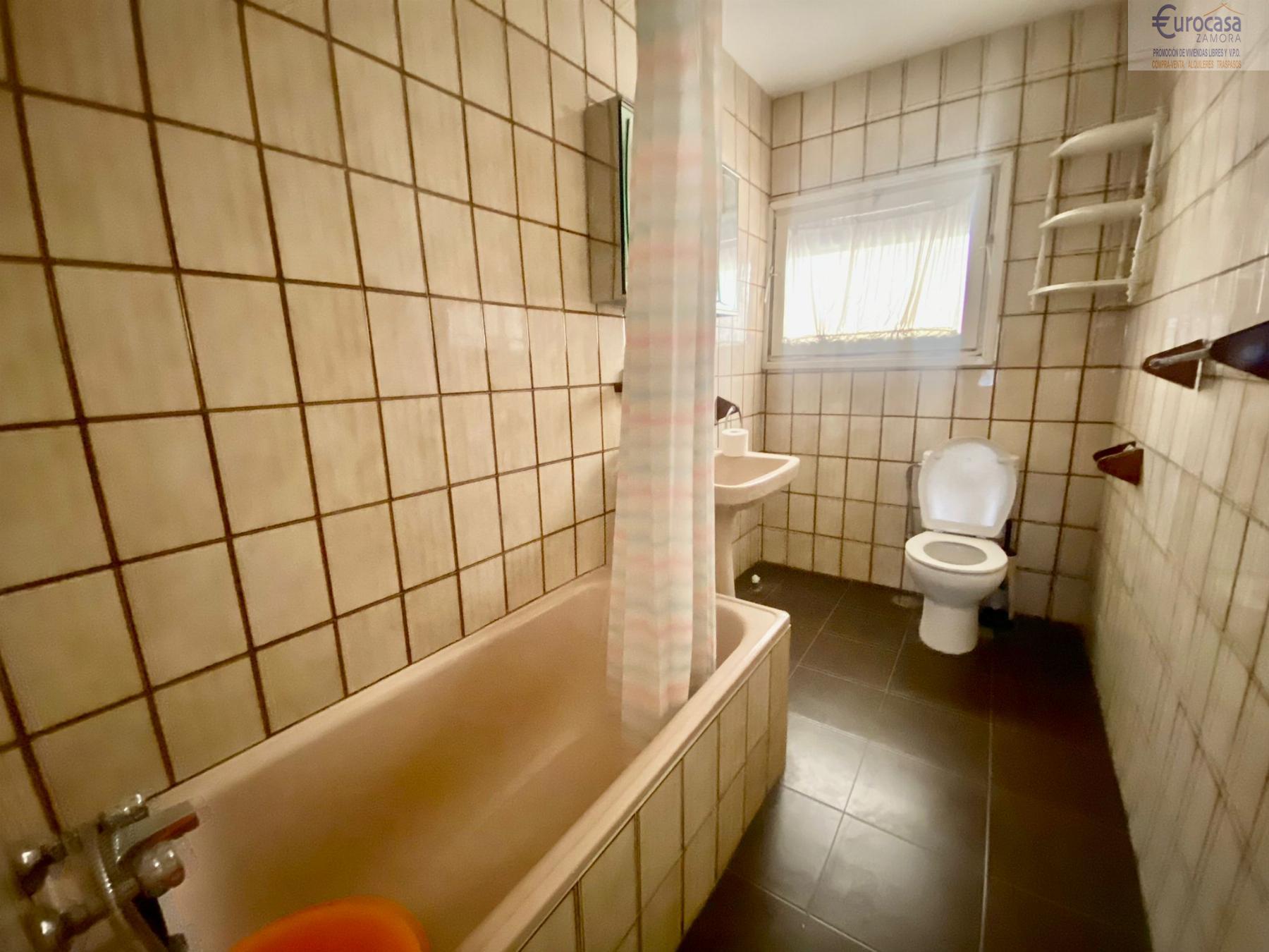 For sale of flat in Zamora