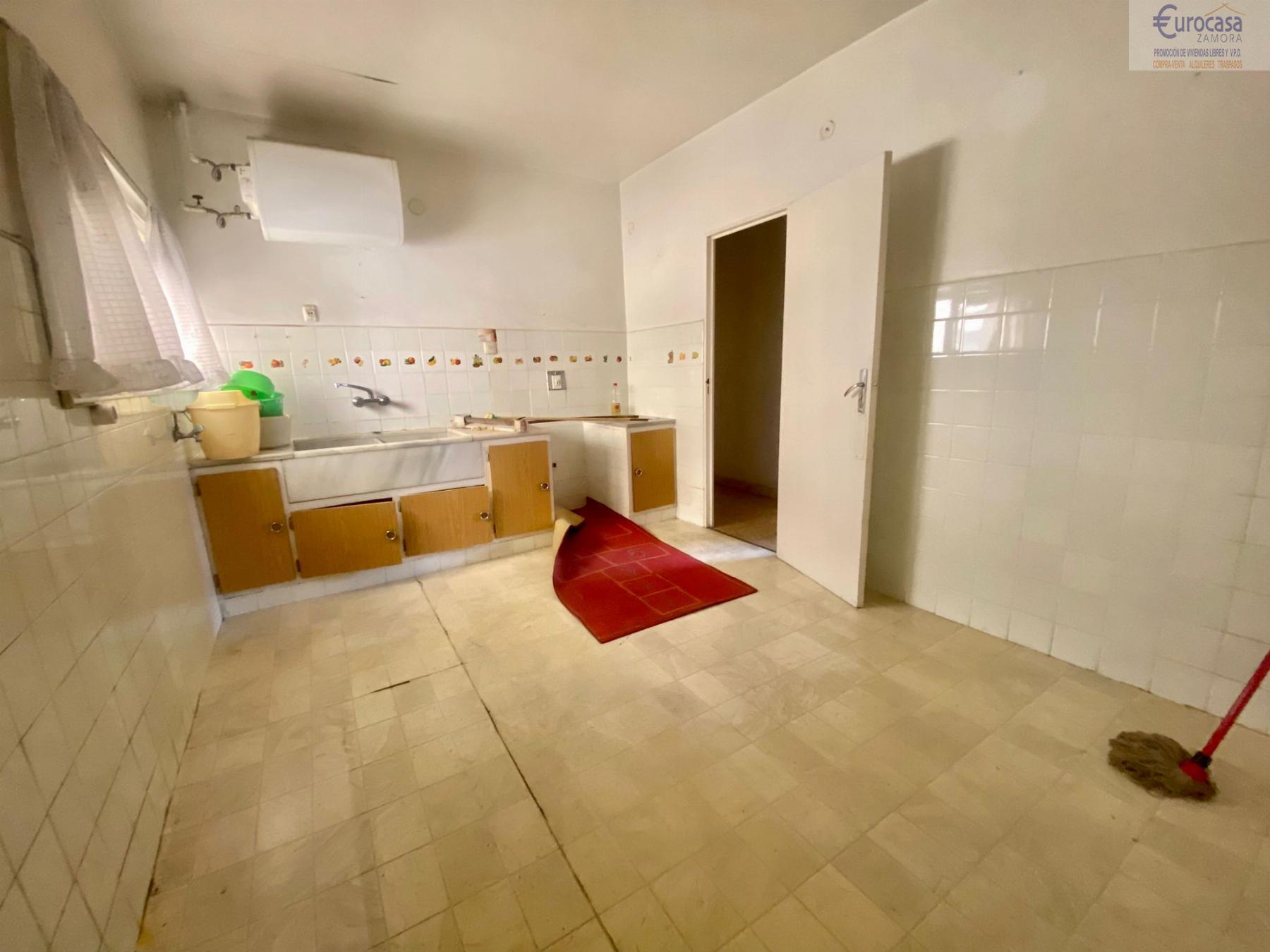 For sale of flat in Zamora