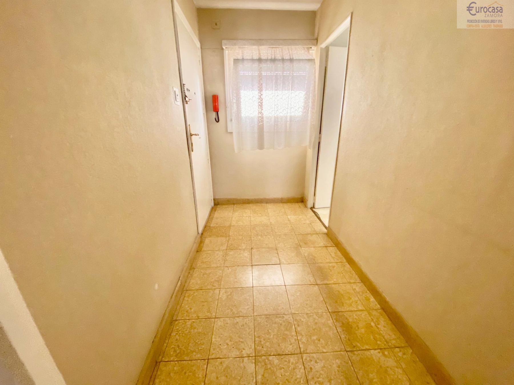 For sale of flat in Zamora