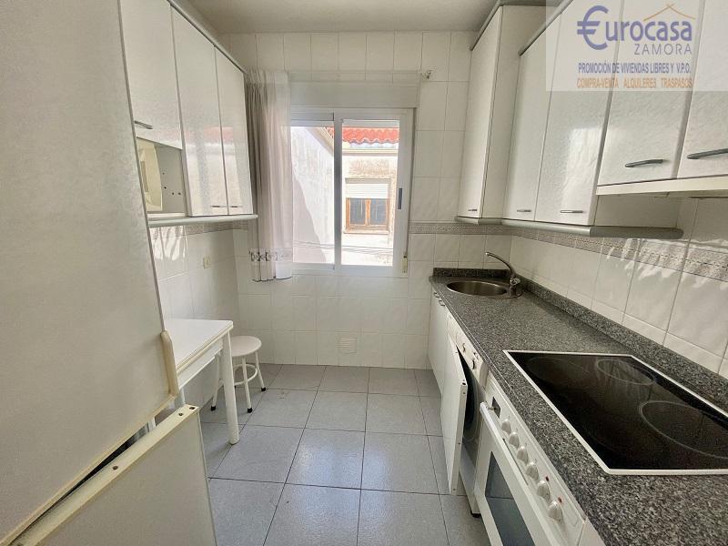 For sale of flat in Zamora
