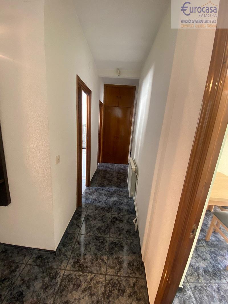 For sale of flat in Zamora