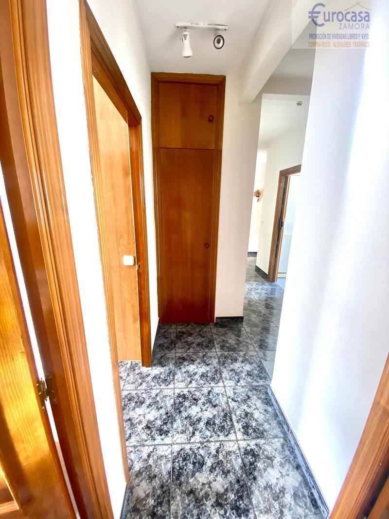 For sale of flat in Zamora