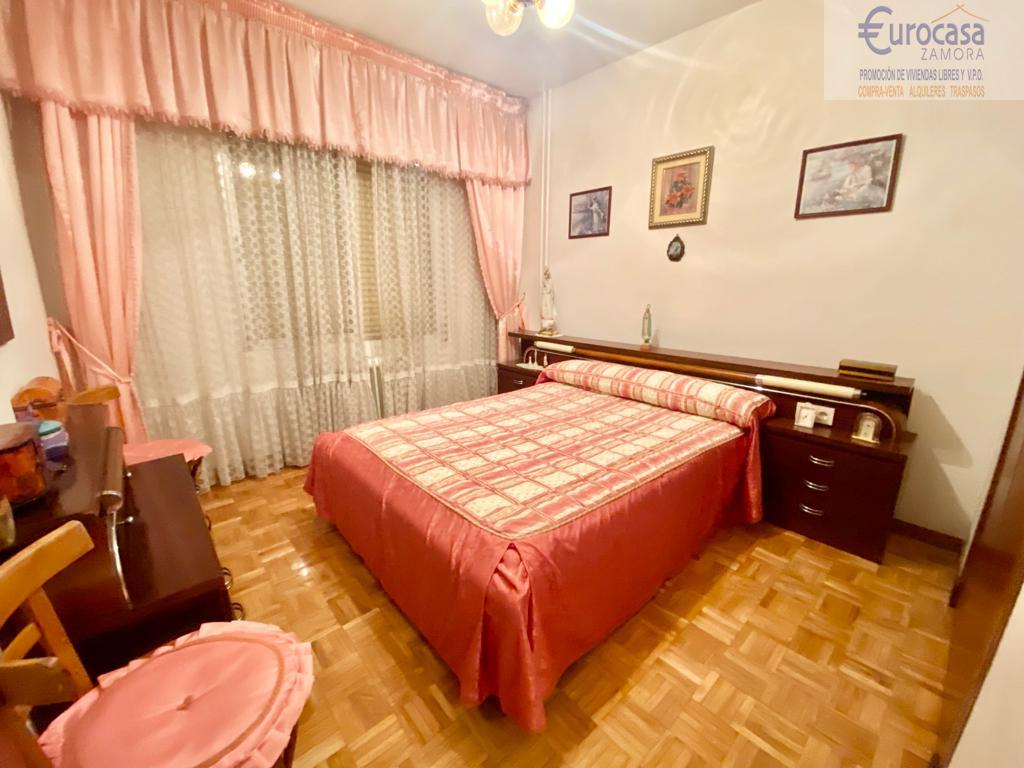 For sale of flat in Zamora