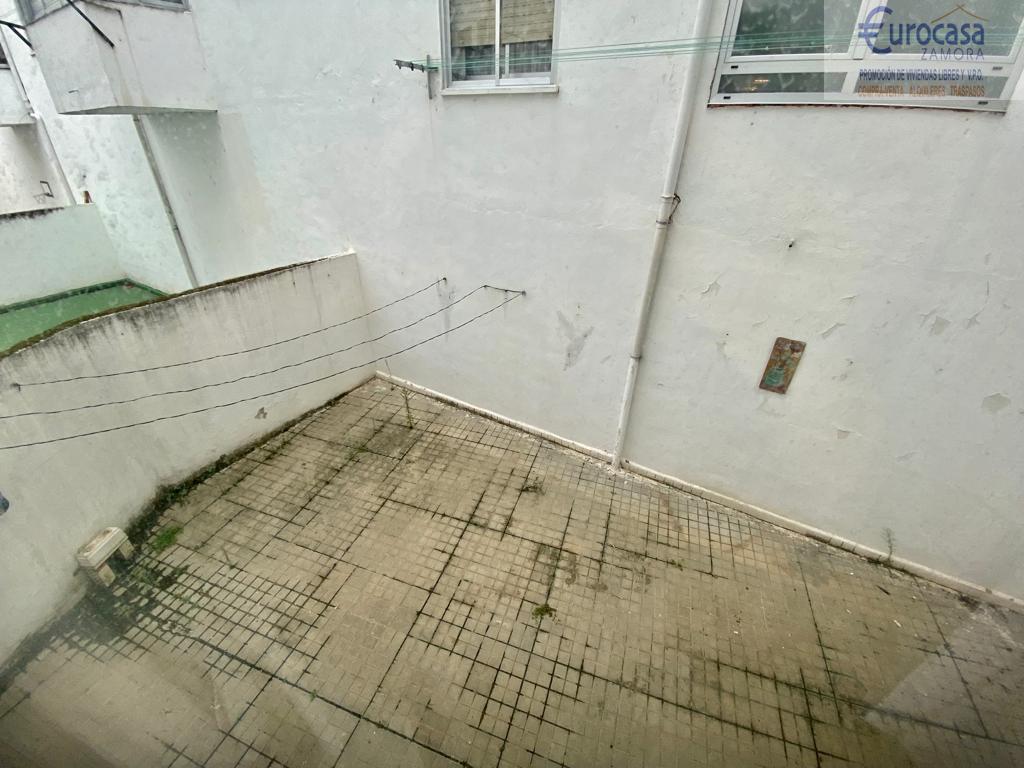 For sale of flat in Zamora