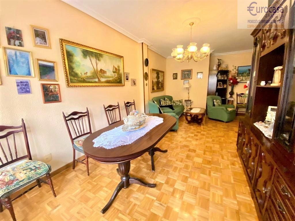For sale of flat in Zamora