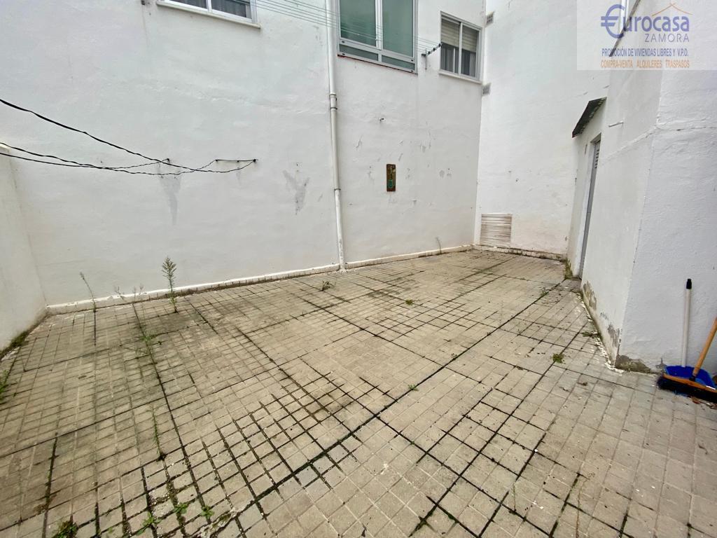 For sale of flat in Zamora