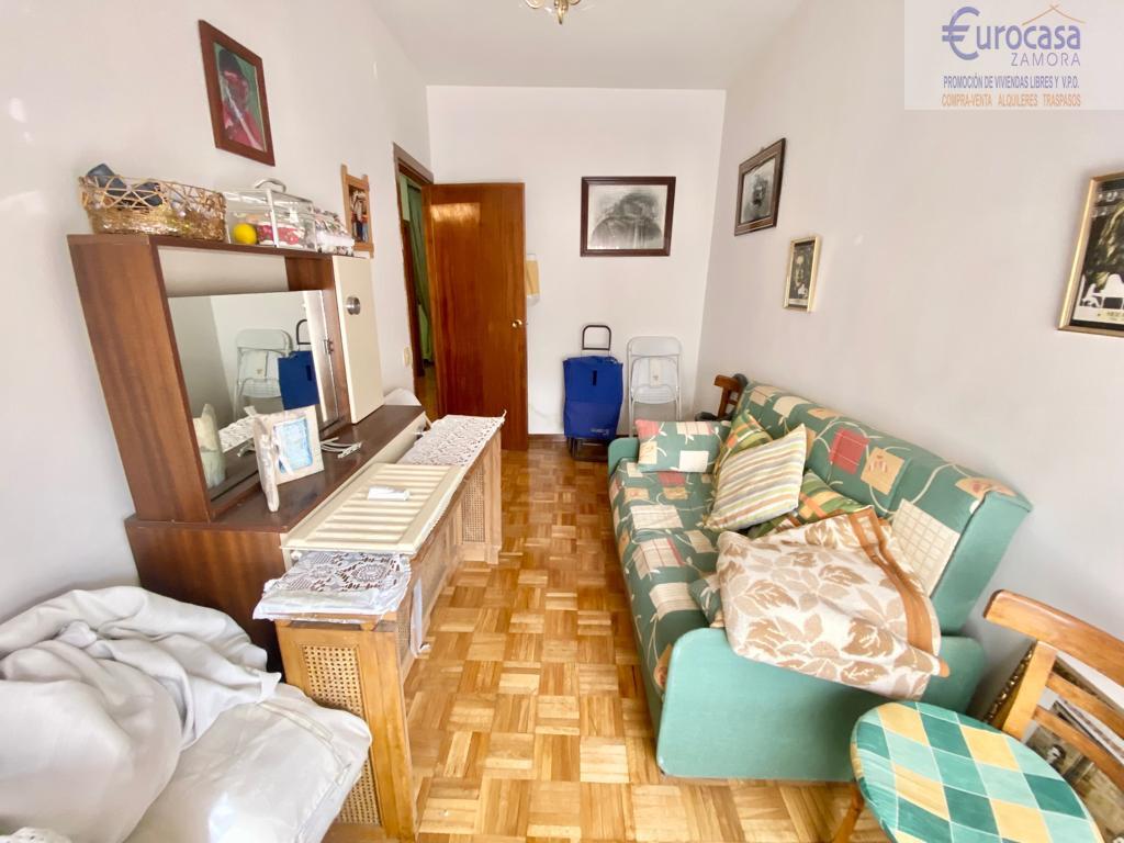 For sale of flat in Zamora