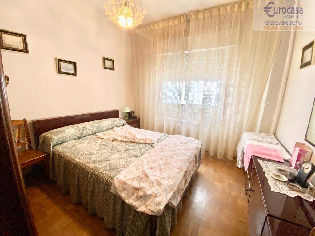 For sale of flat in Zamora
