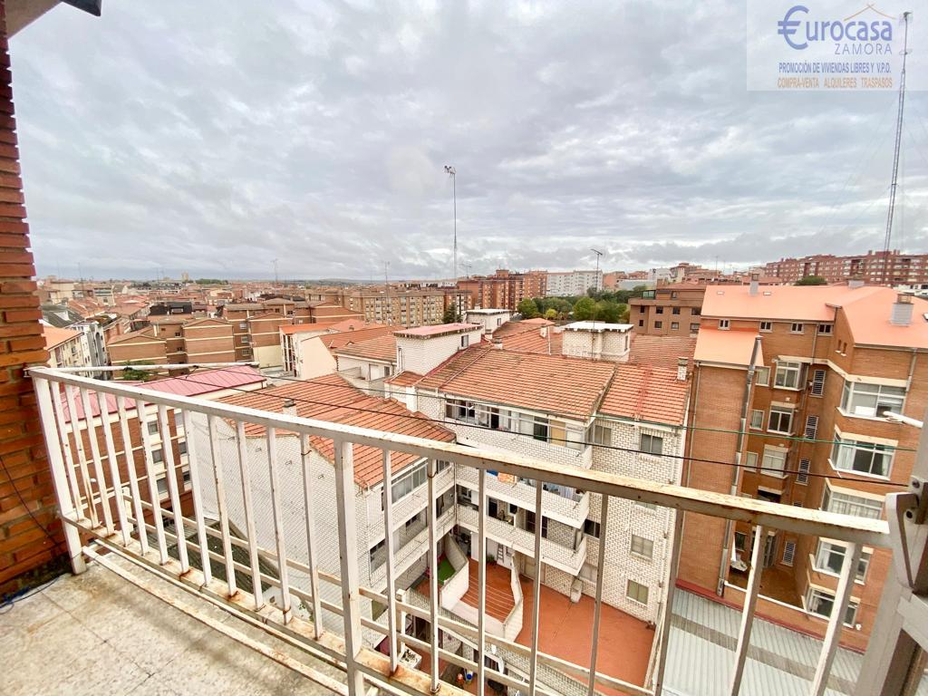 For sale of flat in Zamora