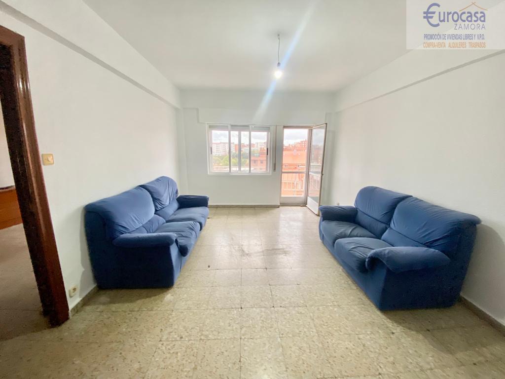 For sale of flat in Zamora