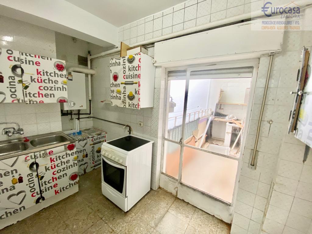 For sale of flat in Zamora