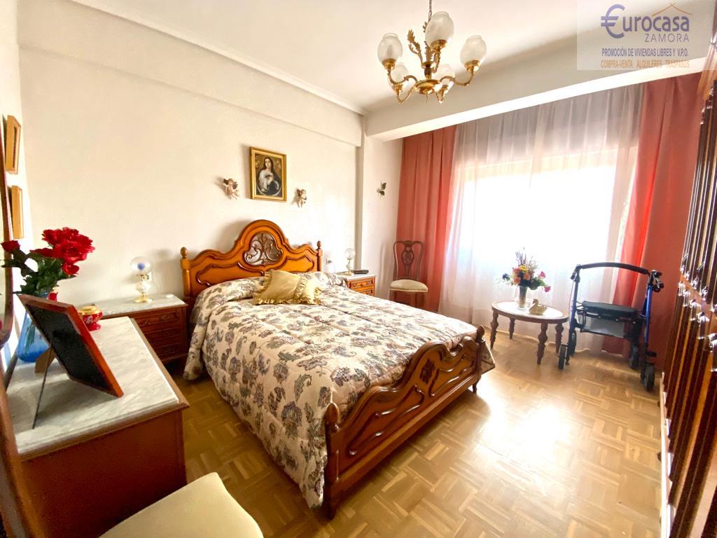 For sale of flat in Zamora