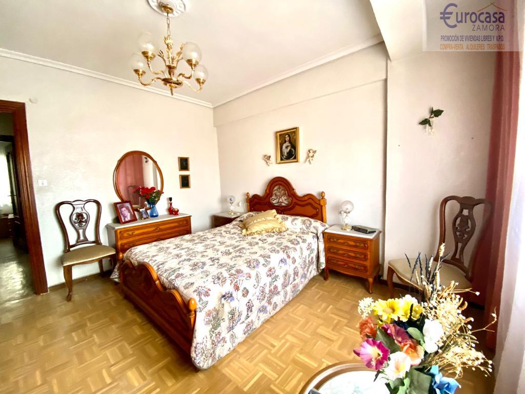 For sale of flat in Zamora