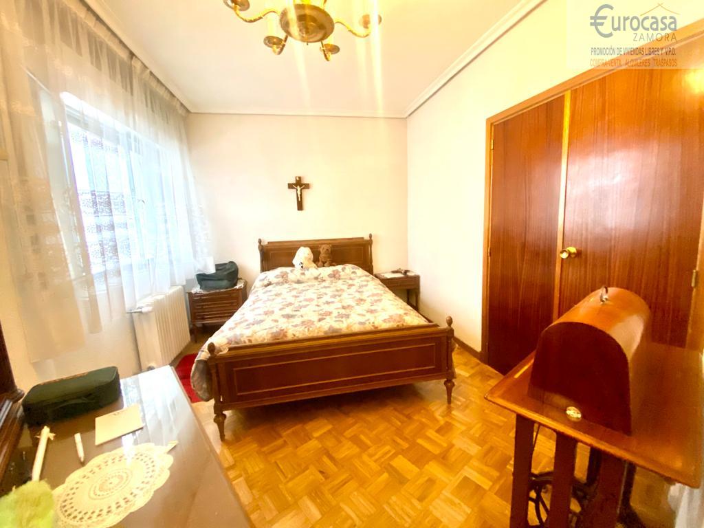 For sale of flat in Zamora