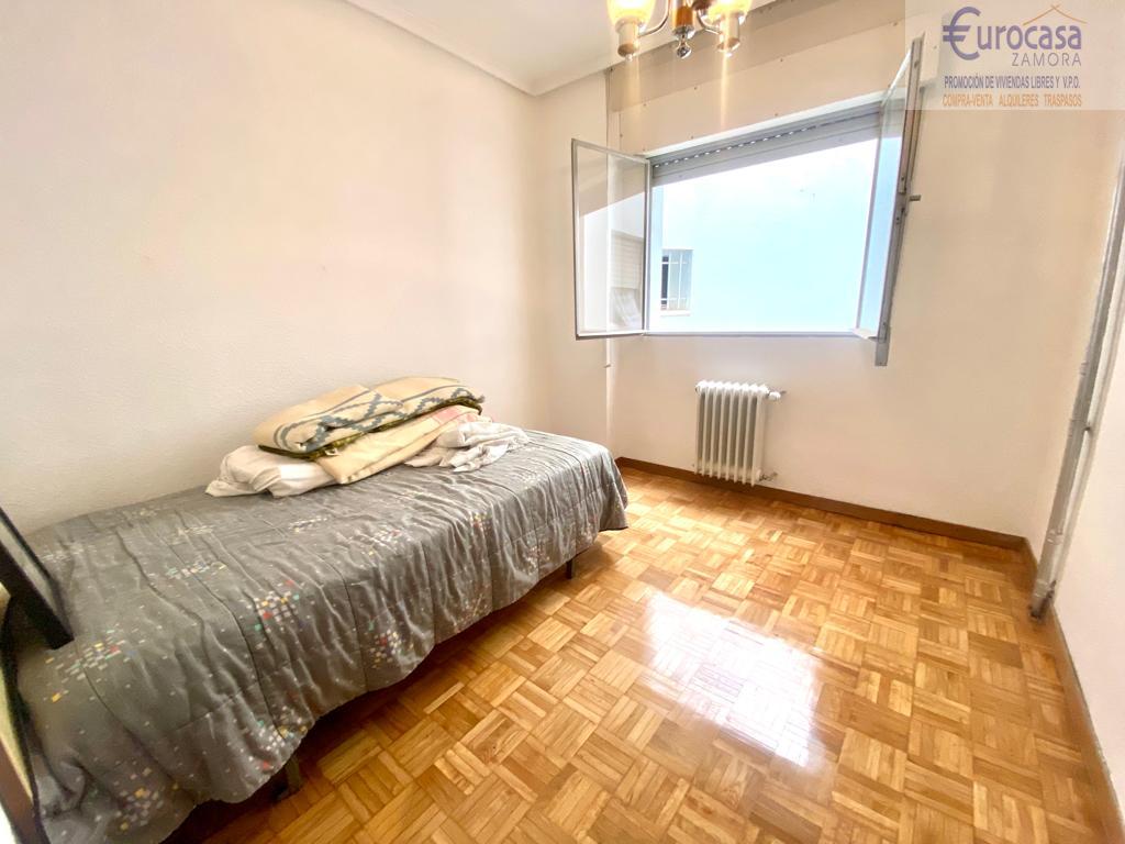 For sale of flat in Zamora