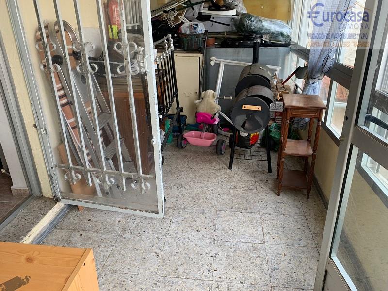 For sale of house in Entrala