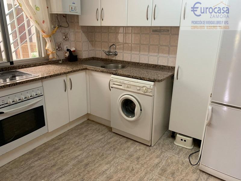 For sale of house in Entrala
