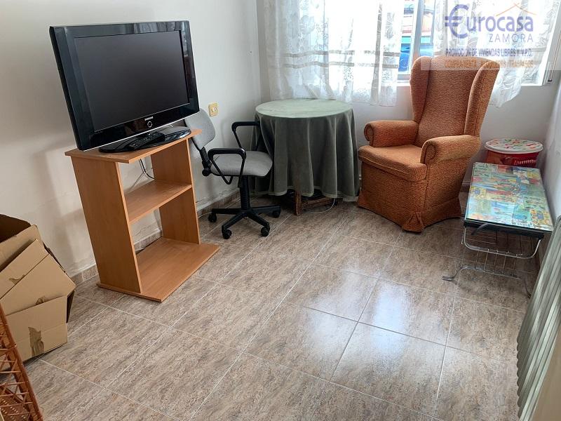 For sale of house in Entrala