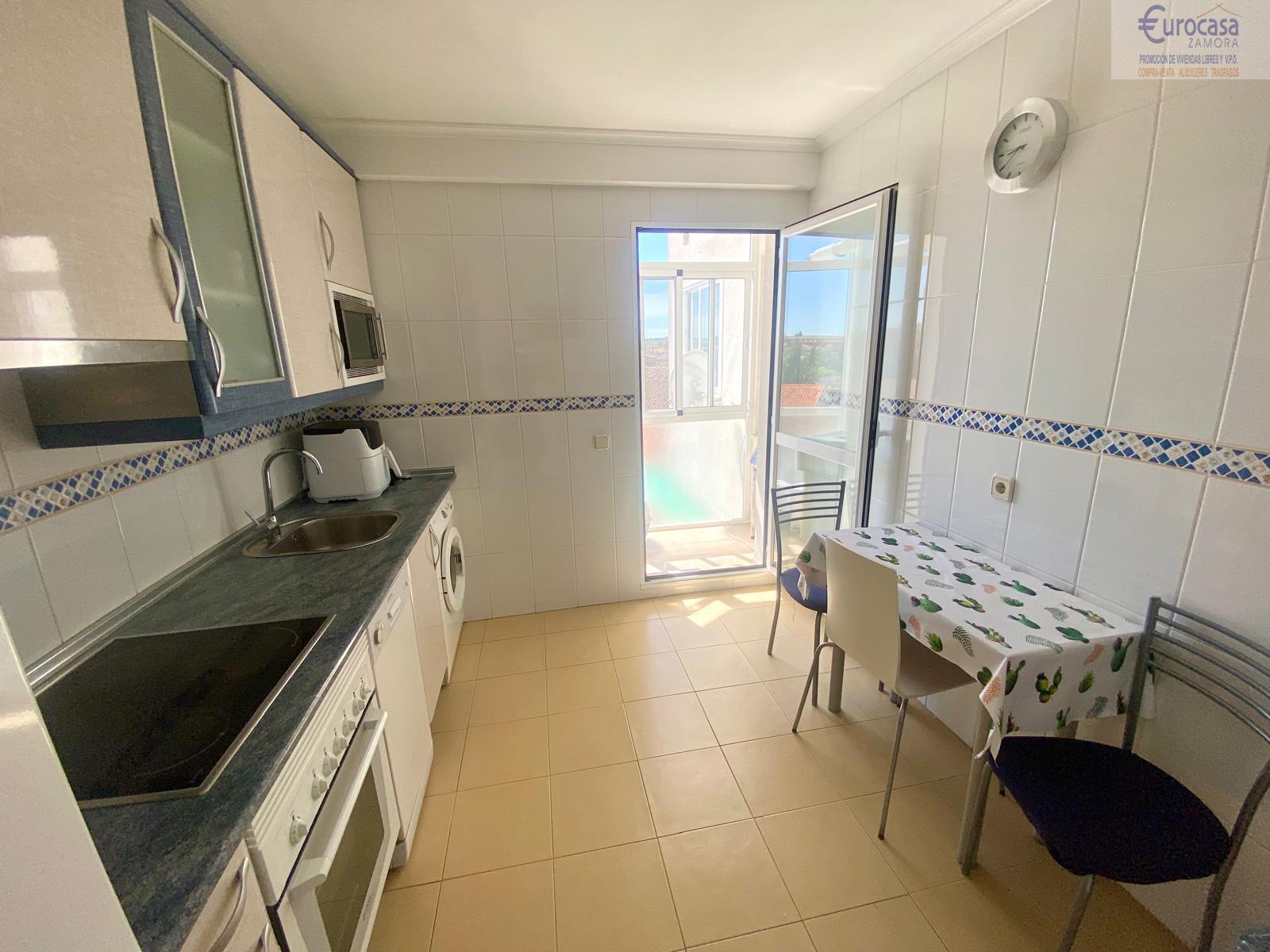 For sale of flat in Villaralbo