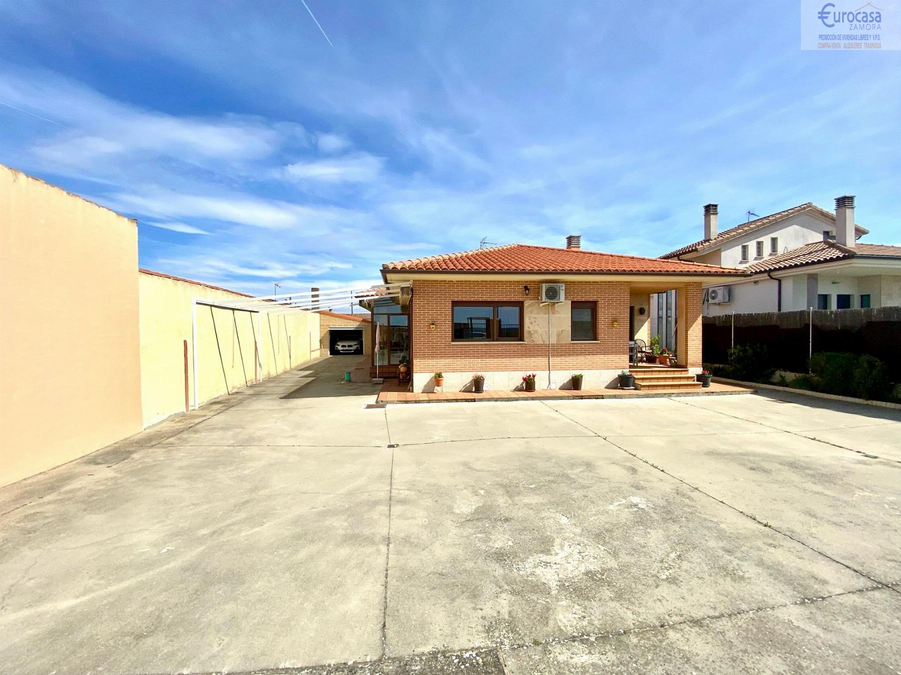 Venta de chalet en Moraleja del Vino