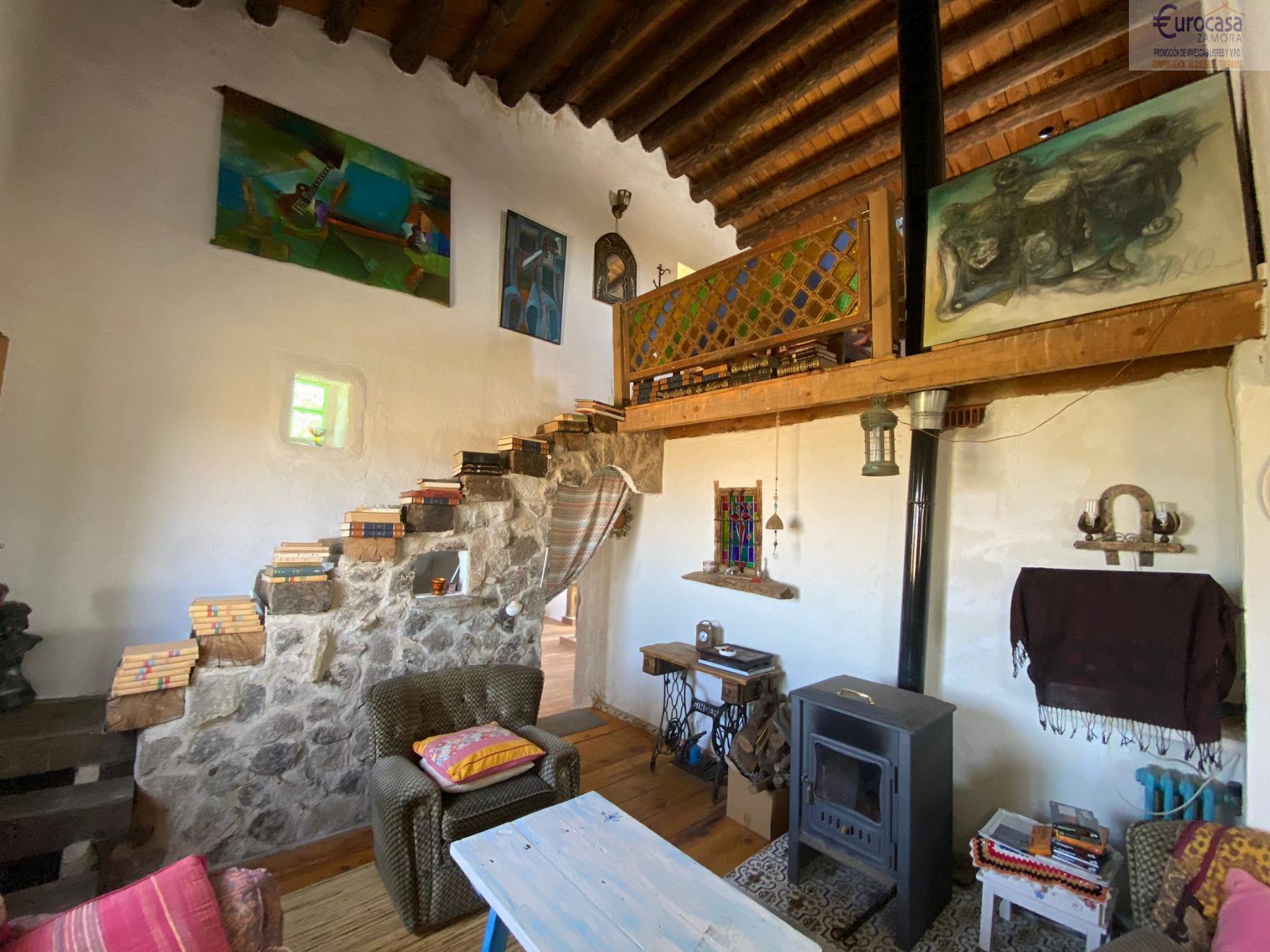 Venta de chalet en Coreses