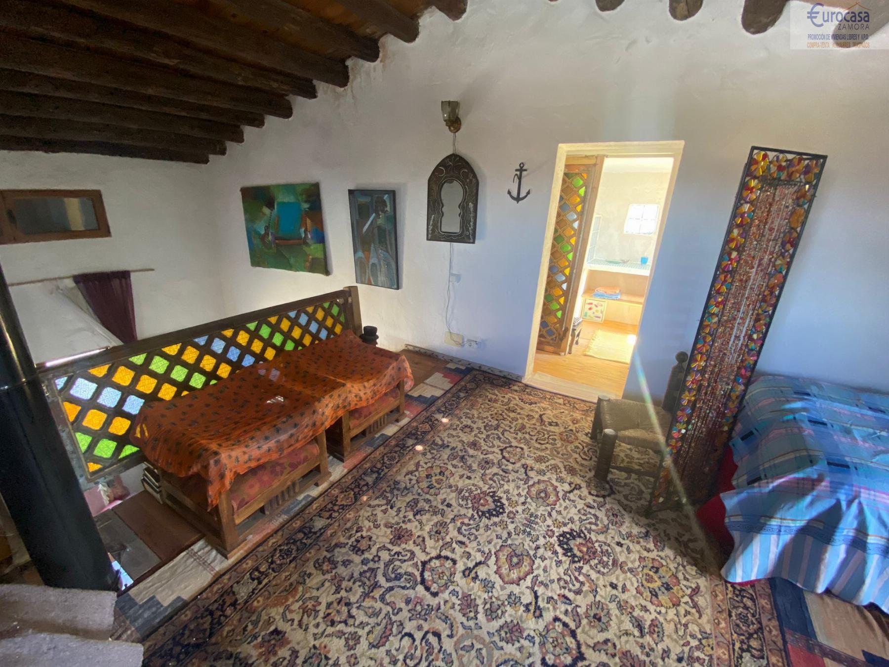 Venta de chalet en Coreses