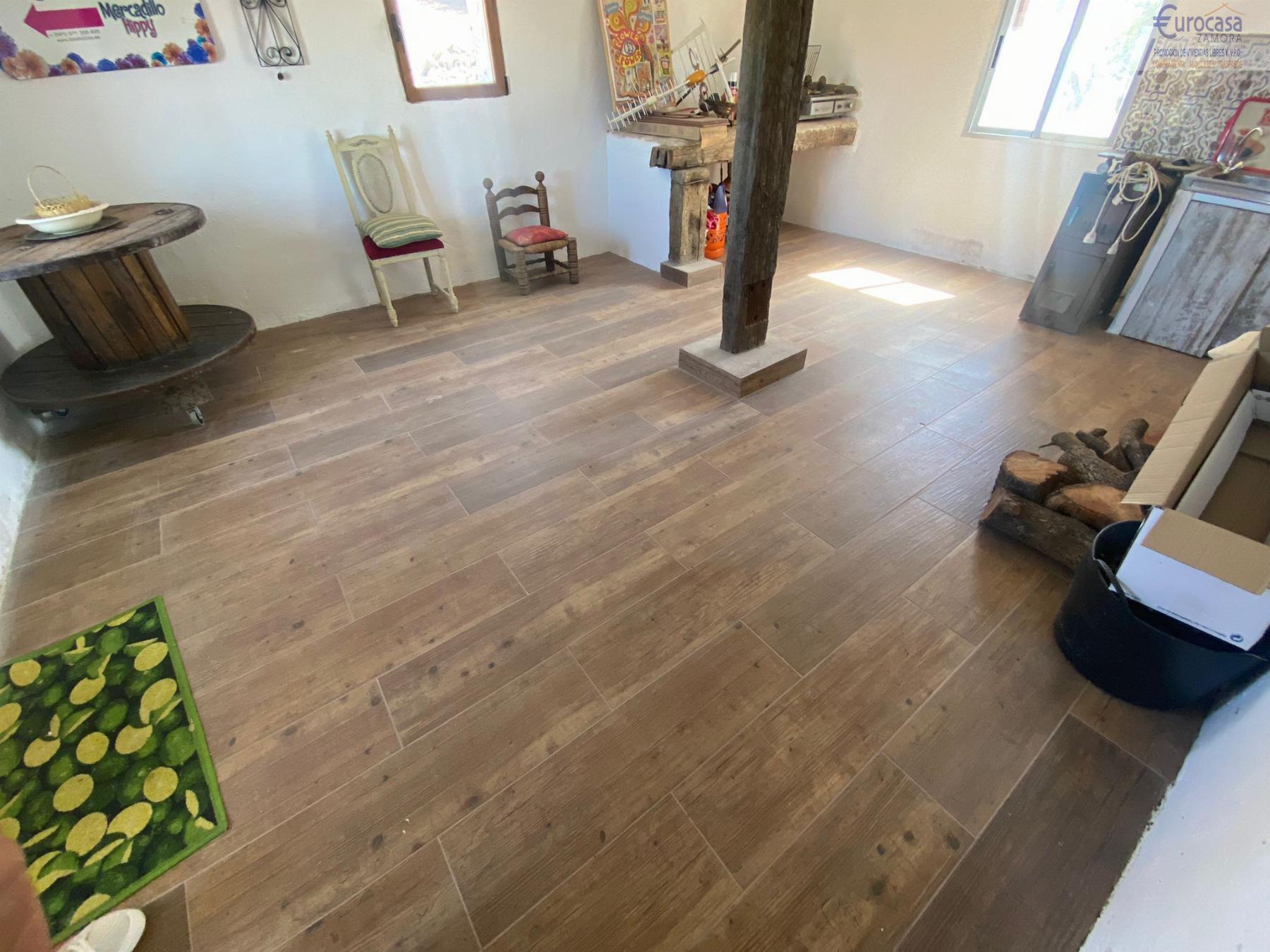 Venta de chalet en Coreses