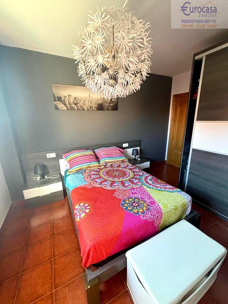 For sale of chalet in Moraleja del Vino