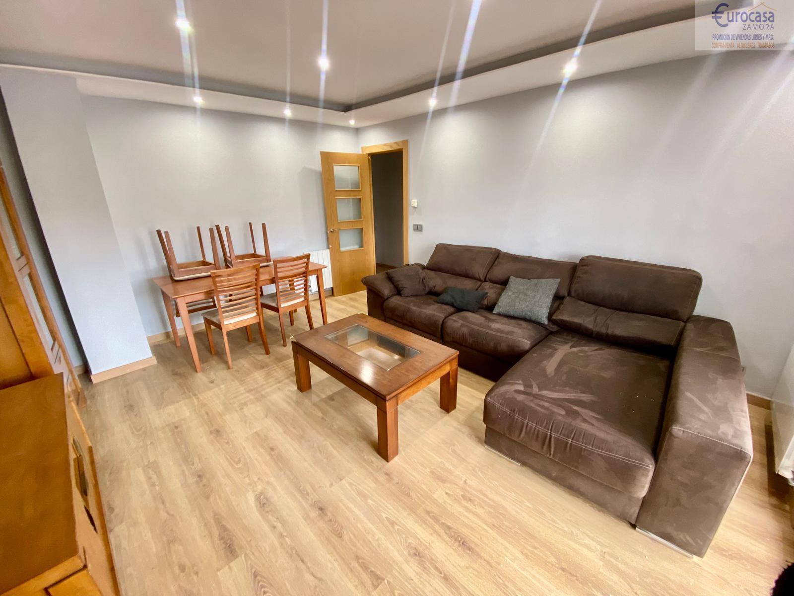 For sale of flat in Zamora